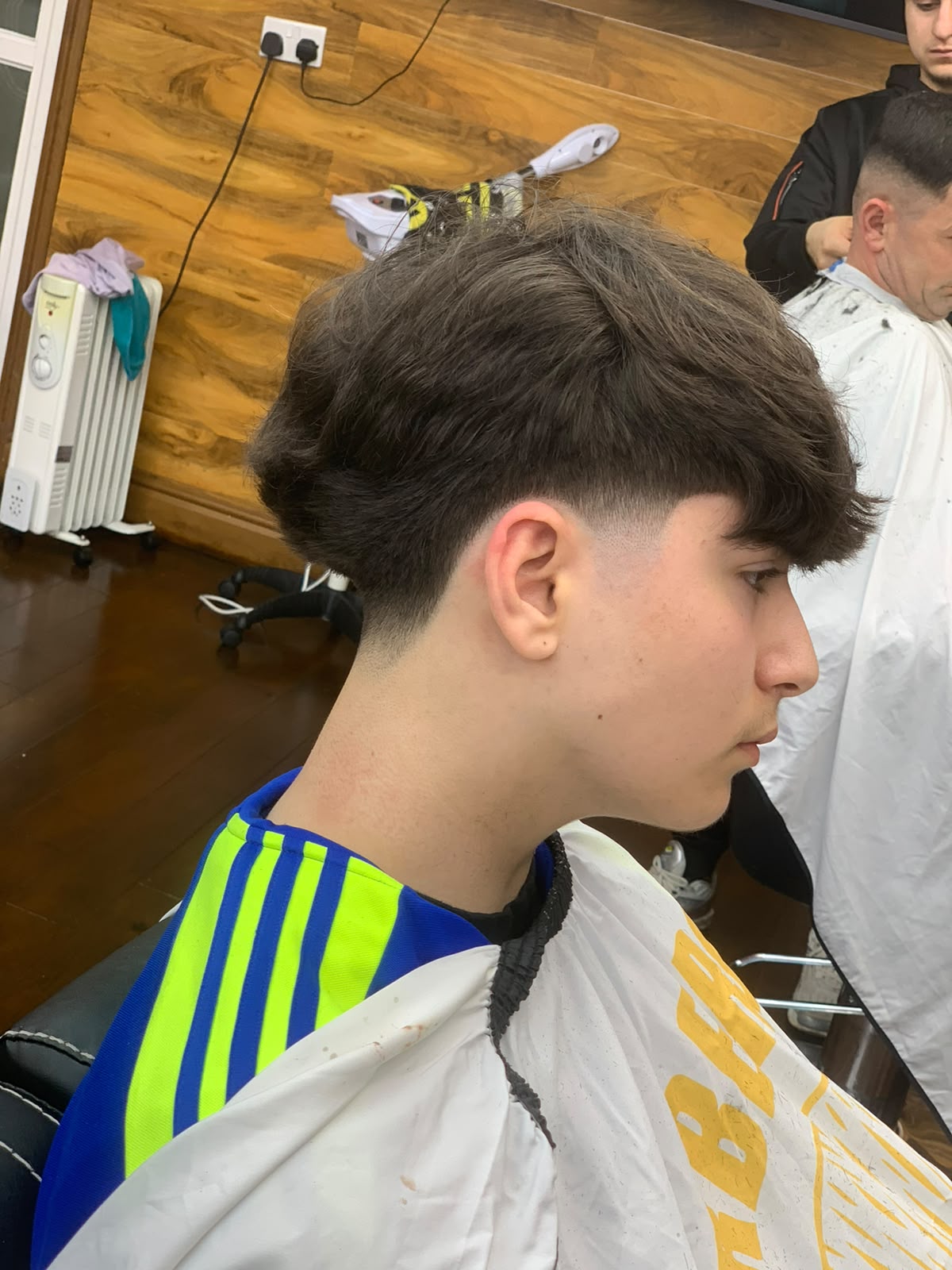 Blunt fringe with low taper